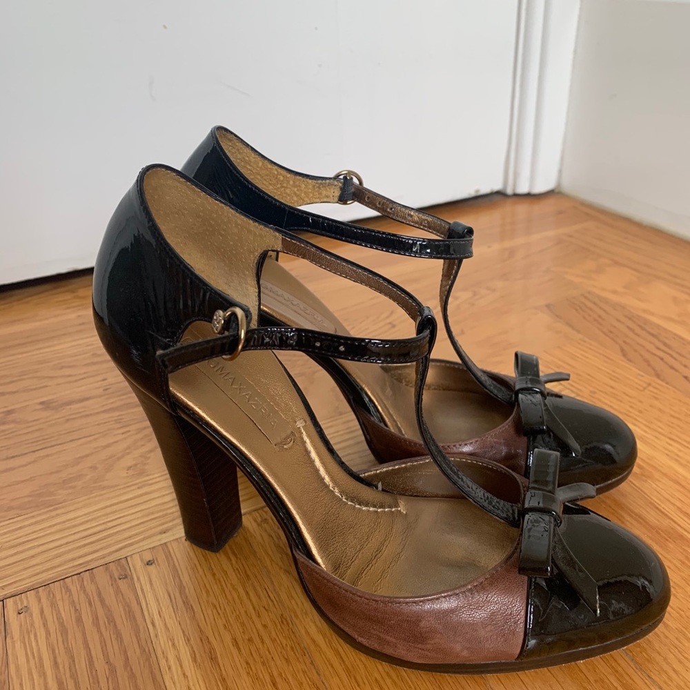 BCBG MAX AZRIA leather T-strap heels 7.5